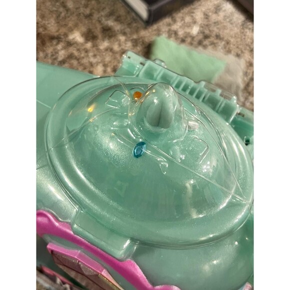 Magic Mixies Magic Genie Lamp with Interactive 8 inch Rainbow Magic Plush (NEW) - Picture 3 of 3